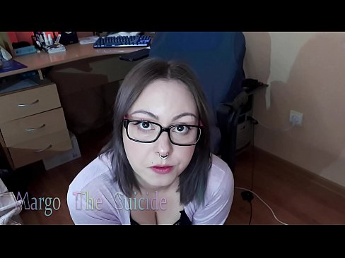 ❤️ Ang Sexy na Babae na may Salamin ay Sumipsip ng Dildo sa Camera Porn video sa amin ❌❤